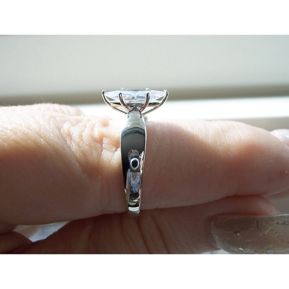 925 STERLING SILVER Marquise Cut Solitaire Ring Clear Cubic Zirconia - Picture 7 of 16